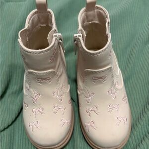 Pink Bow Embroidered Kids Boots